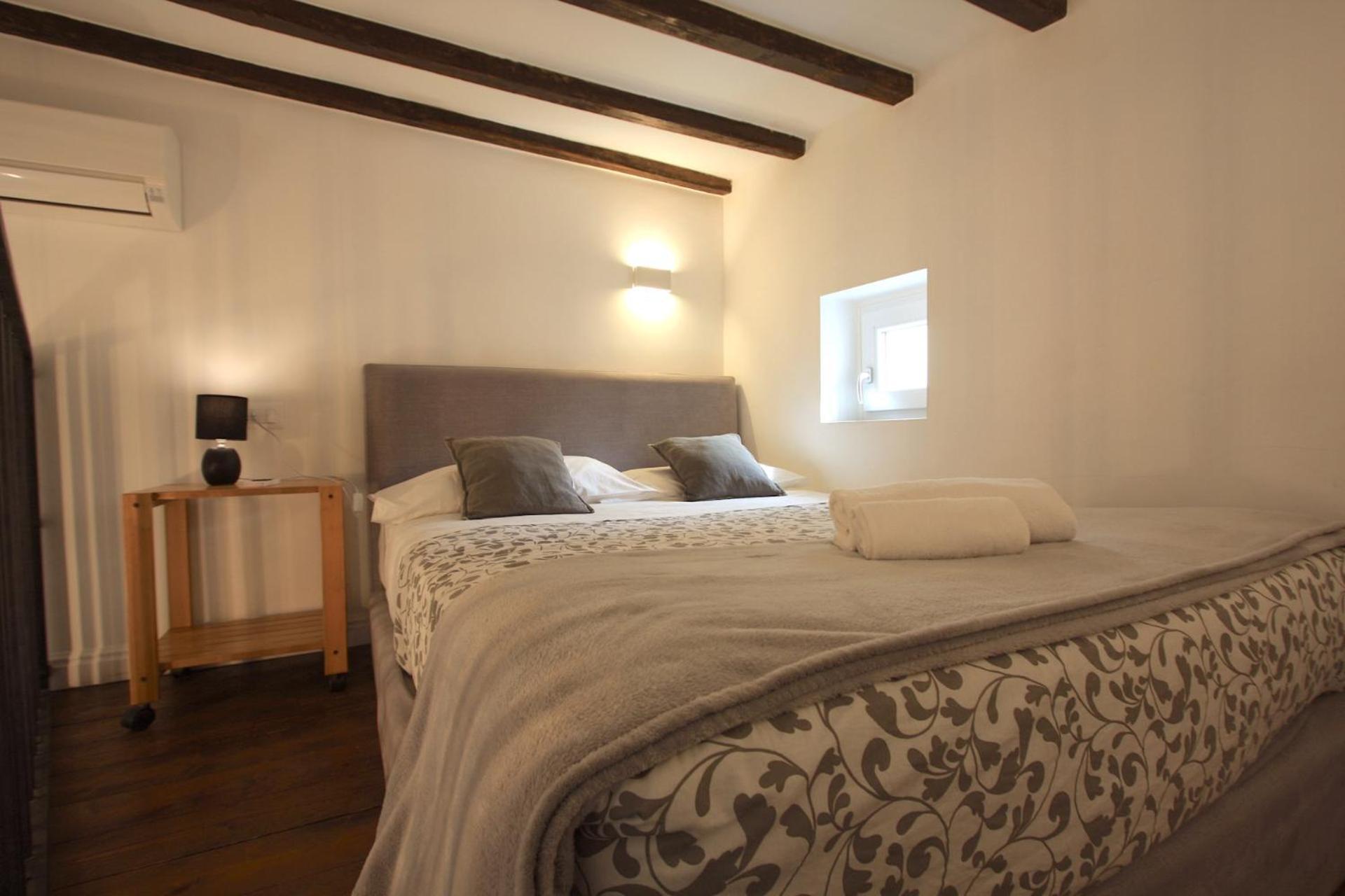 Navona Terrace 2br House Rom